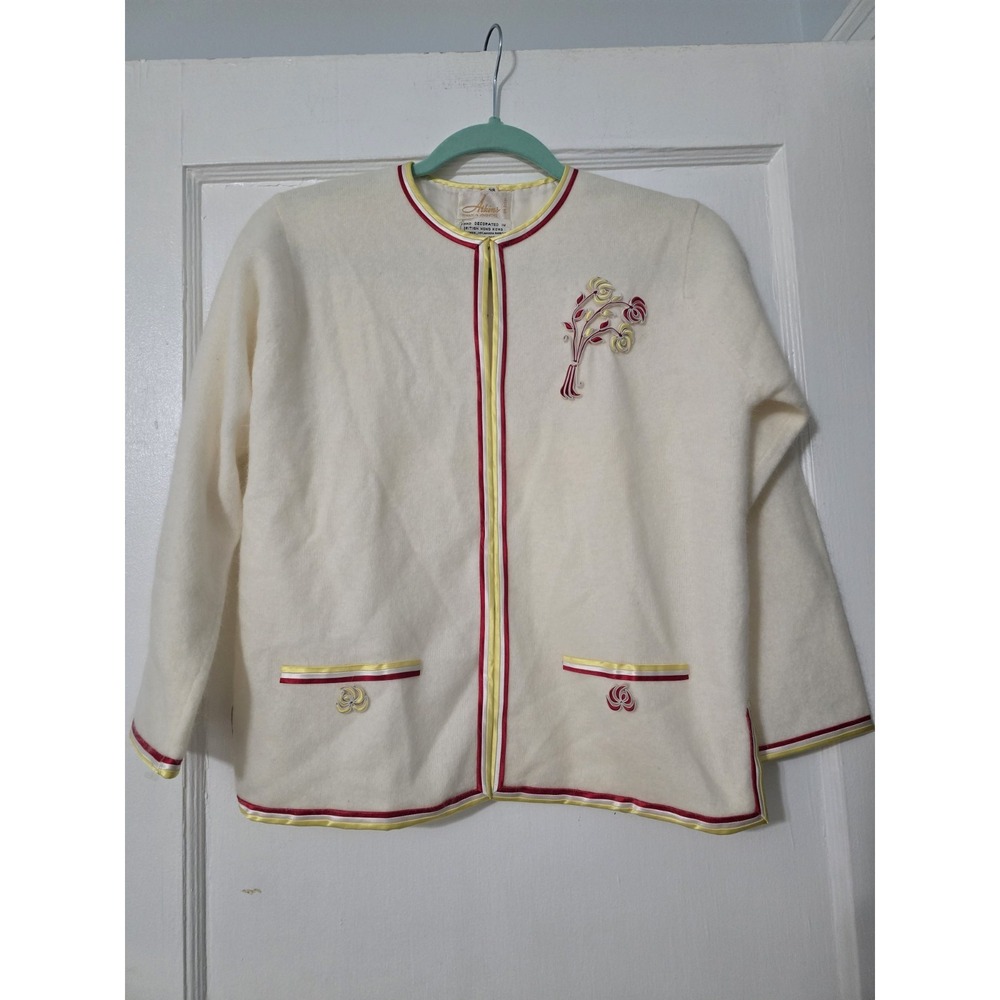 Vintage Womens 38‎ Lambswool Angora Cardigan Sweater Ivory Quilling Detail